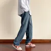 メンズジーンズの男性ブランドの服ドローストリングメン高品質のデニムファッションプリーツレトロポケットスキニーズボンパンツe128