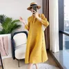 Damen Trenchcoats 2023 Sommer Miyake Plissee Frauen Kleider Mode Solide Einreiher Design Lose Große Größe 3/4 Ärmel Kleid