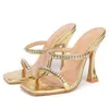 Sandales nouveau Design bout carré doré pantoufles mode cristal diamant étrange talons chaussures femme été diapositives 220232