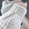 女性の毛皮のフェイクミンクフリースショートカーディガン秋/冬の韓国のルーズ格子縞のコートトップカラー女性のための毛むくじゃら