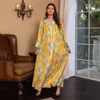 Etniska kläder 2023 Muslimska Fashion Colored Diamond Drilling V-Neck Luxury Robe Dress Real S Model Dubai Abhaya