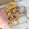 ヴィンテージゴールドカラー女性のための大きな花のドロップイヤリング