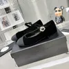 Espadrilles Designer Schoen Luxe Sneaker Vrouw Casual Schoen Canvas Echt Leer Loafers Klassiek Ontwerp Laarzen Slipper Slides door top99 w363 005