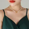 Cadenas japonesas y coreanas pequeñas frescas geométricas OT hebilla perla de agua dulce pulsera collar conjunto de dos piezas regalo de joyería de moda