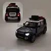 Diecast Model Cars 124 Rover Defender Alloy Car Model Diecast Metal Toy Ofrroad Moticlics Model Model Simulation and Light Childrens Gift x0731