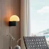 Стеновые лампы спальня прикроватная лампа Nordic Современные минималистские грибные стеклянные стеклянные лестницы коридор гостиная телевизор