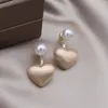 Boucles d'Oreilles Corée du Sud Conception Bijoux De Mode Métal Brossé Amour Perle Élégant Femmes Travail Quotidien Accessoires