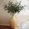 Flores decorativas Artificial Oliveira Folhas verdes Galhos de árvores Plantas de frutas Jardim de casamento Decoração para casa Seda Faça você mesmo Guirlanda de Natal