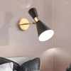 Vägglampor minimalistiska LED -lampa guld svart vit metall roterbar foajé sängläsrum belysning sconce e27 glödlampa droppe