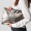 Sacs de soirée mode femmes embrayages surdimensionné en cuir PU enveloppe pochette solide grand sac à main brillant fête 230729