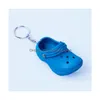 Keychains Lanyards 12 Färger 3D Mini Shoe Keychain Eva Shoes Srocs Key Chain Clog Sandal Party Gynnar söta plastskumhål Sandaler Otd5i