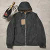 Modedesigner Mens Jacket Spring Autumn Outwear Windbreaker dragkedja Klädjackor Päls utanför kan sportstorlek