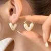 Orecchini a bottone Smalto Cuore Fibbia dell'orecchio per le donne Colore bianco Amore Ciondolo pesca Coppia regalo Semplice carino gioielli romantici Accesso