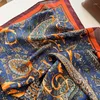 Foulards Design Twill Soie Carré Écharpe Femmes Hijab Bandeau Foulard Dames Châle Wrap Echarpe Bandana 2023