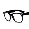 Óculos de sol Frames de moda Men's Computer Opyeglasses para mulheres Transparentes Espectáculos Praça Readinga Estudante Óculos femininos Eyewear