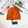 Designer Beanie chapéu de lã de malha chapéu de algodão puro à prova de vento resistente ao frio elegante para uso interno e externo chapéu pode ser dado como um presente perfeito