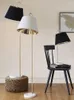 Vloerlampen Nordic American Simple Night Fish Loklamp Woonkamer Sofa Edge Slaapkamer Nachtkastje Afstandsbediening Verticale tafel