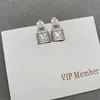 Женщины моды 18 тыс. Серебряные серебряные дизайнерские серьги для ушных ушей дизайнеры дизайнеры геометрии буквы Crystal стразы Серьга Свадьба Свадебная вечеринка ювелирная вечеринка