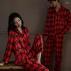 Couple de vêtements de nuit pour femmes en satin rouge imprimé 2 pièces pyjamas ensemble simple boutonnage manches longues haut et pantalons costumes