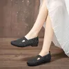 أحذية متماسكة النساء مينير مصمم شقة المدربين غير الرسميين الأسود البيج البيج في الهواء الطلق الأحذية الرياضية 017