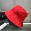 Tasarımcı Marka Kova Şapkası Geniş Kötü Şapka İşlemeli Alfabe Erkek ve Kadın Havza Şapkaları Güneş Koruma Güneş Koruyucu Bahar Açık Mekan Seyahati 8 Renk Yüksek Son Kalite