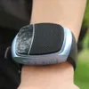 Taşınabilir Hoparlörler Bluetooth Uygun Spor Müziği FM Radyo İzle Şarj Çalışan Bilek İzleme Alarm Saati Çalışma/Yürüyüş için Ses R230731