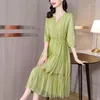 Casual Jurken 2023 Boho Pint Zijde Licht Elegante Jurk Zomer Mode Borduren V-hals Midi Vrouwen Hight Kwaliteit Bodycon Party vestidos