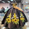 Suower Quinceanera Charro Платья с вышивкой с открытыми плечами Милые платья на день рождения для девочек 16 лет с бантом