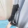 Klassische Marken-Dreieck-Knielange Stiefel zum Schnüren mit dickem Absatz und Ledersohlen für Damen, Luxus-Designer, hochwertige Mode-Partykleid-Schuhe, Fabrikschuhe