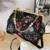 Borse da sera Designer Women Flower Borsette e borsette Clutch Chain Crossbody Bag Luxury Brand Lady Shoulder Wallet 230729