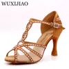 Dansskor wuxijiaolatin dansskor kvinnors middag dansskor brons hud svart satin mesh glänsande strass salsa skor höga klackar 9 cm 230729