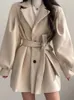 Dameswolmengsels Koreaanse dikke vrouwelijke geul warme jassen Kraag lange pofmouwen kleding herfst elegante riem jas dames chique midi-top 231031