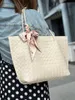 Zachte koeienhuid handgeweven handtas Leren dames groentemand Enkele schouder crossbody tas Boodschappentas vrouwelijke tas