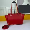 VLT designer shoping lager Tote Rivet donna Shopping Bag Borsa a tracolla portatile ad alta capacità sotto le ascelle Fascia alta Contatta il servizio clienti 231015