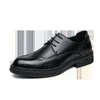 Sapatos de vestido primavera couro homens grosso-sola estilo britânico negócios formal desgaste preto casual brogue moda japonesa altura aumento