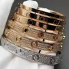 Neue Marke Artier klassisches Designer-Armband europäisches High-Version-Volldiamant-Sky-Star-Edelstahl-Schraubendreher-Paar-Armband plattiert mit Originalverpackung