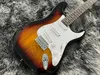 Chinese elektrische gitaar S T 3 pickups 3TS kleur aslichaam en hals 6 snaren