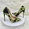 Kledingschoenen tikicup harige grafitti patroon vrouwen groene punty teen hak schoenen uniek ontwerp sexy slip op stiletto pumps plus maat 33-45 231101