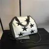 Nuevo bolso personalizado con cadena de estrellas para mujer, bolso cruzado de un solo hombro, Europa y Estados Unidos, versión coreana del bolso de diseño