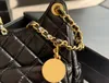 10A TRAMP BAG Soft Sheepskin Designer Chain Monety Zakupy AS3710 Torba gładka skórzana torba pod pachami złota srebrna łańcuch logo torba na ramię na ramię