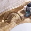 Torneiras de pia do banheiro Torneira de bacia doméstica e fria dupla cabeça aberta estilo europeu torneiras misturadoras de cobre