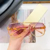 Nieuwe mode zonnebril voor mannen vrouwen zwart frame zilveren spiegel bloem brief lens rijden merk zonnebril buitensportbrillen met doos