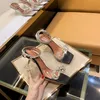 Klänningskor Komfortskor för kvinnor Luxury Sandaler Öppna tå Buckle High Heels Fashion Plastic Peep Multicolored Rhinestone Square Stiletto H 231101