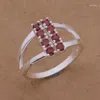 Bagues de cluster JZ-AR318 Cadeaux de fête de mariage Couleur Argent Bijoux de mode en gros Bi-Wring Incrusté Bague en pierre rouge Apzajhga