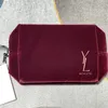 Designer Make Up Bag Velvet Red Makeup Pouch Lady Wash Bag Zipper Cosmetic Case Y Toiletry Bags Women Clutch Pouches