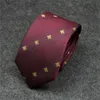 SS2023 modedesigner Mens Silk Neck Ties Kinny Slim smal polka prickade brev Jacquard vävda slipsar handgjorda i många stilar med ruta 8881S8