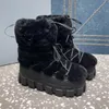 Üst kaliteli naylon plak ayak bileği botları kayma-on tıknaz alt bootie yuvarlak ayak parmağı up kayak kar botu kadın açık ayakkabıları lüks tasarımcı düz dipli bot