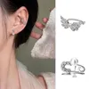 Backs kolczyki Dainty Wing Paper Clip Y2K Uch Ear Cuff Earring dla kobiet 1PC Niepływający Orbital Daith Earing Biżuteria do ciała