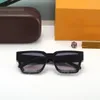 2023 Gafas de sol para mujeres Gafas de sol diseñadoras Men Gafas PC Lensas Classic Retro Gafas de sol Lentes de protección UV de alta definición