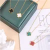 18K Gold Plated Necklaces Luxury Designer Flowers Four-leaf Clover Cleef Fashional Pendant Necklace Wedding Party Jewelry no box11
